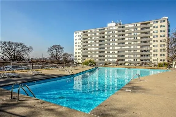 $1,500 | 3415 West End Avenue, Unit 310, Nashville, TN 37203