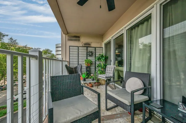 $1,500 | 3415 West End Avenue, Unit 310, Nashville, TN 37203