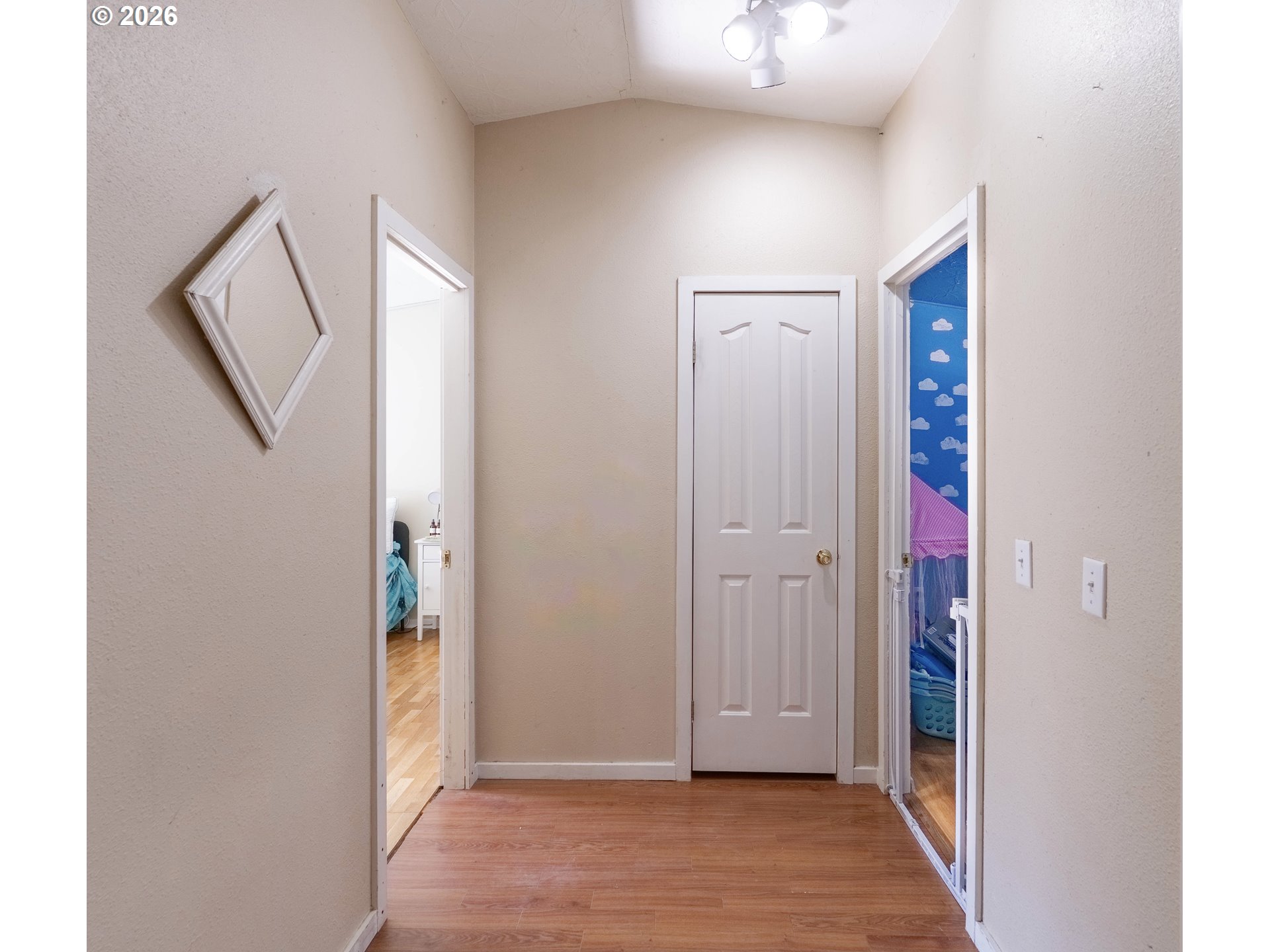 17720 Tupper Road Sandy, OR 97055 - Photo 12 of 21 Hallway