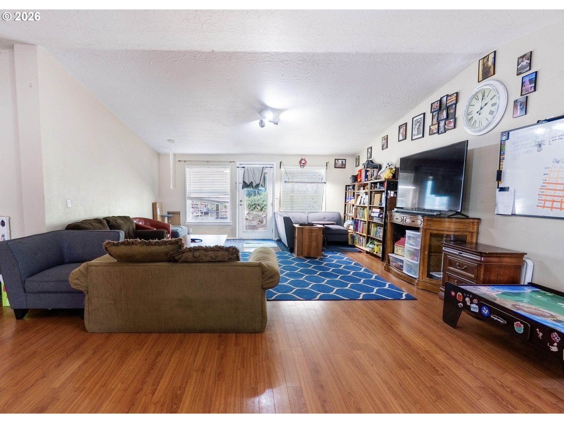 17720 Tupper Road Sandy, OR 97055 - Photo 7 of 21 Living Room