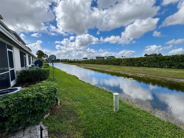 $2,400 | 44 Key W Court, Unit 44, Weston, FL 33326