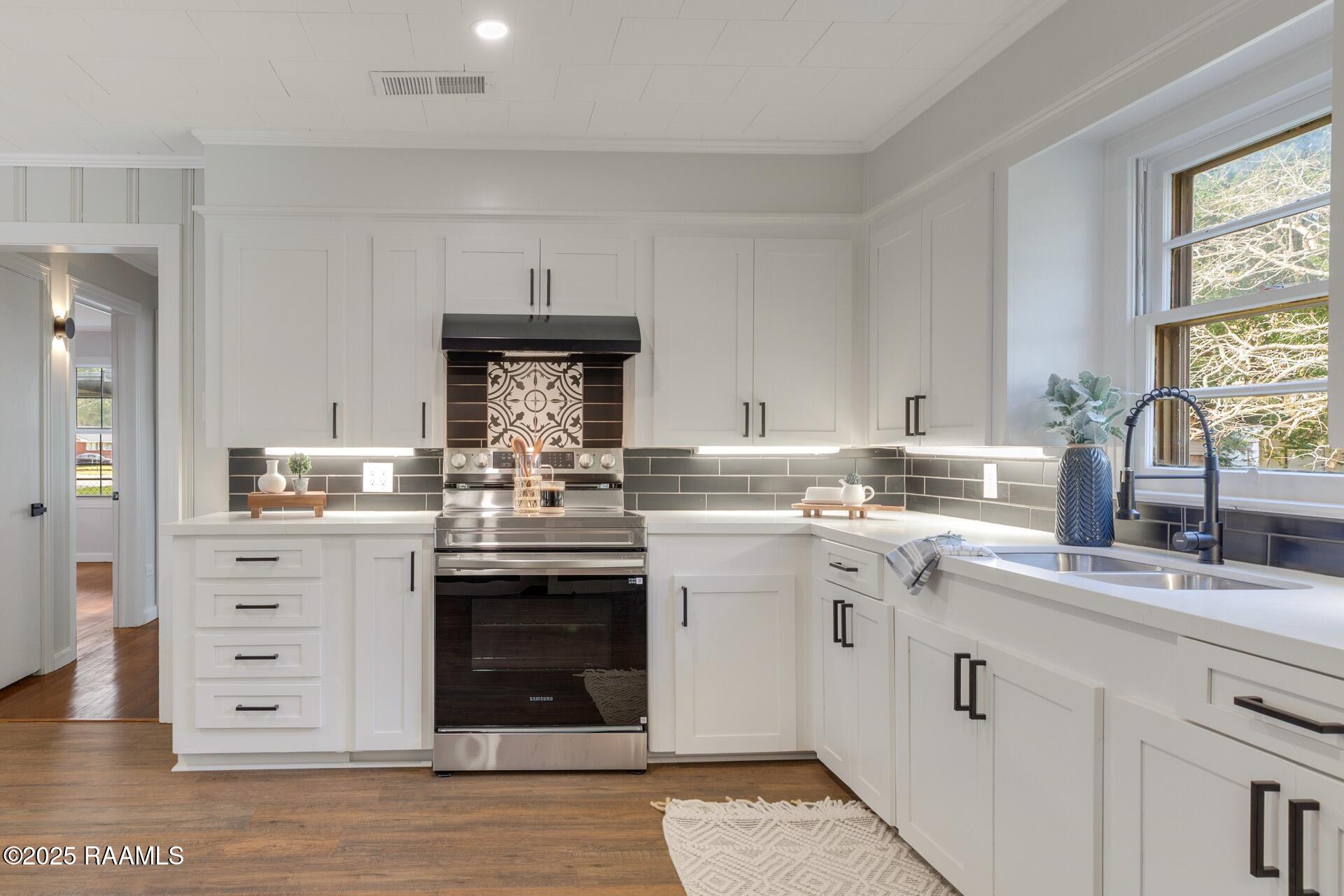 1708 Short Weeks Street New Iberia, LA 70560 - Photo 7 of 14 1708 Short Weeks New Iberia-7