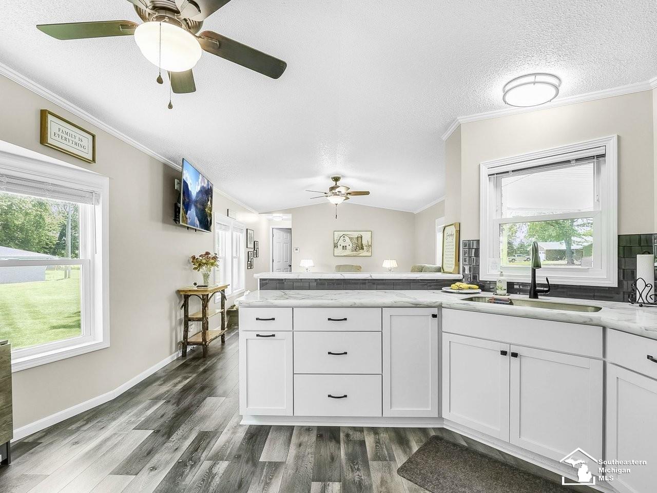 9122 Perry Road Erie, MI 48133 - Photo 16 of 35