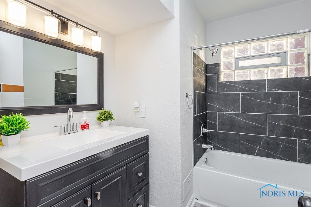 4117 Elmhurst Road Toledo, OH 43613 - Photo 27 of 47 Gallery Image 27