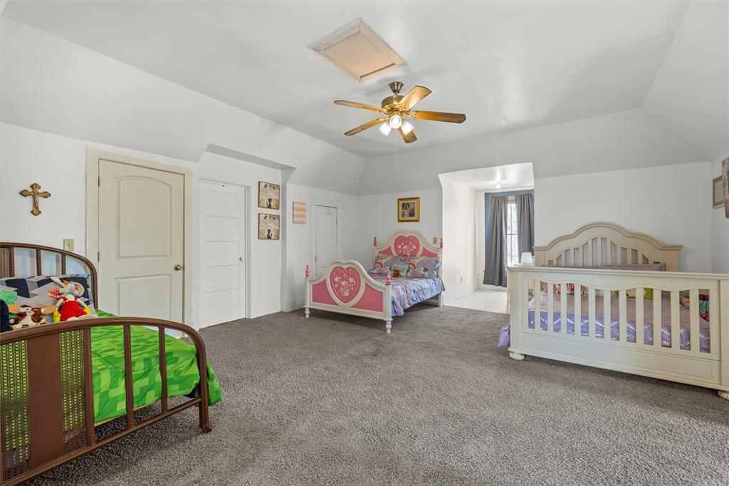 722 South Harrison Street West, TX 76691 - Photo 23 of 34
