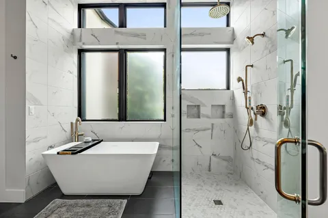 $2,395,000 | 2116 Kenwood Avenue, Austin, TX 78704