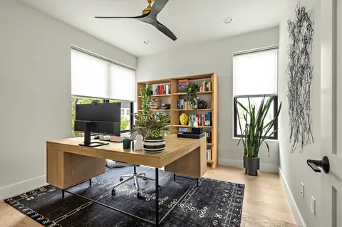 $2,395,000 | 2116 Kenwood Avenue, Austin, TX 78704