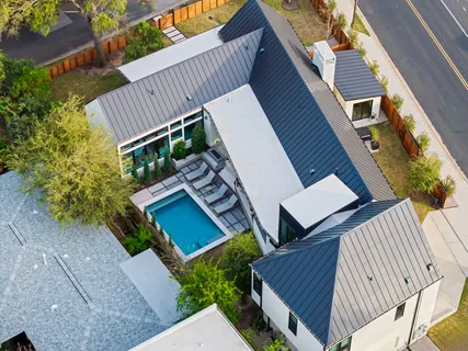 $2,395,000 | 2116 Kenwood Avenue, Austin, TX 78704