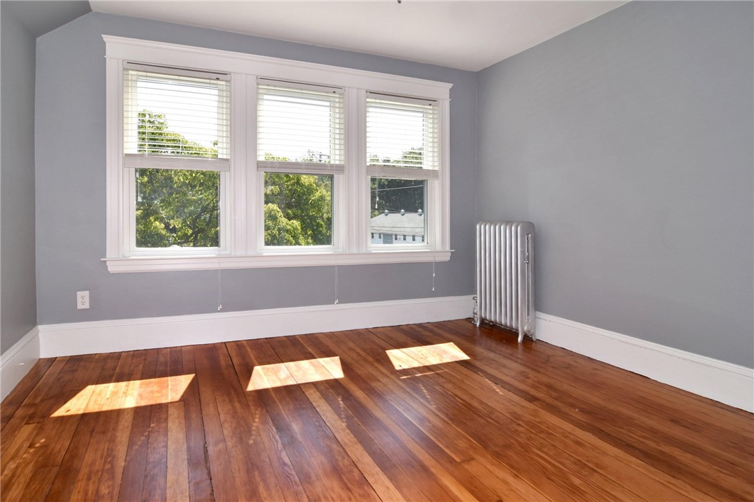 339 Old River Road Lincoln, RI 02838 - Photo 17 of 31 Gallery Image 17