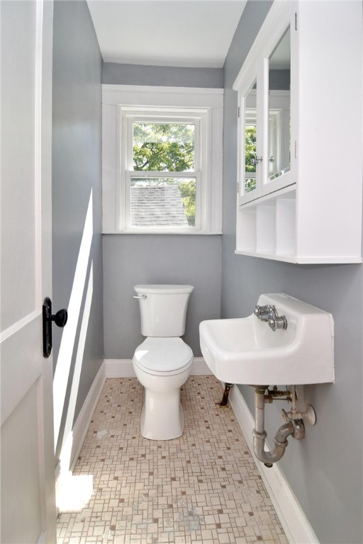 339 Old River Road Lincoln, RI 02838 - Photo 26 of 31 Gallery Image 26