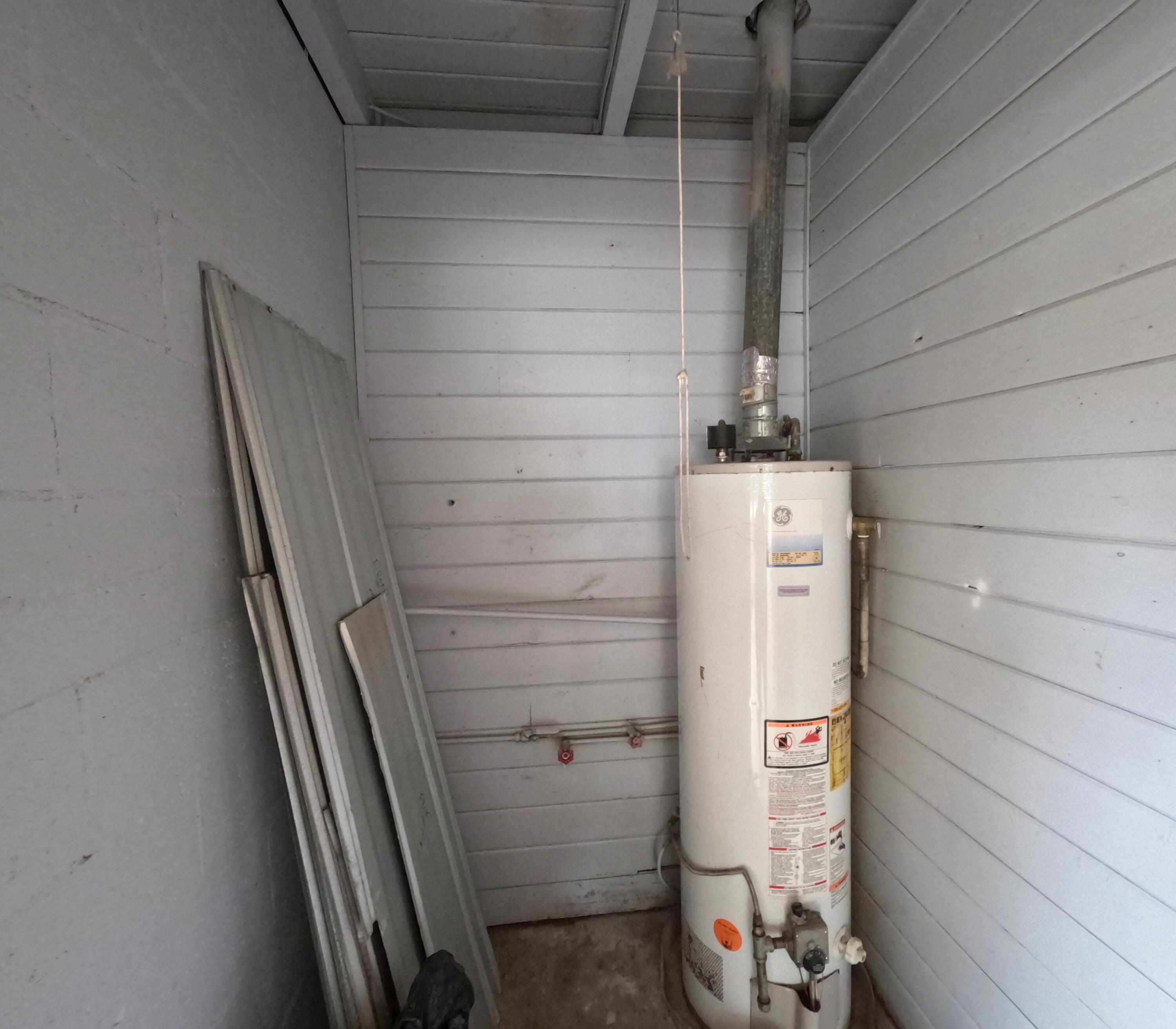 403 South 14th Street Fort Pierce, FL 34950 - Photo 18 of 19 a bathroom with a shower and toilet