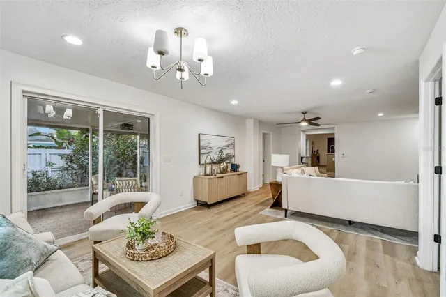 $974,999 | 3320 West Villa Rosa Street, Tampa, FL 33611