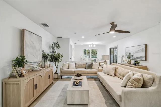 $974,999 | 3320 West Villa Rosa Street, Tampa, FL 33611