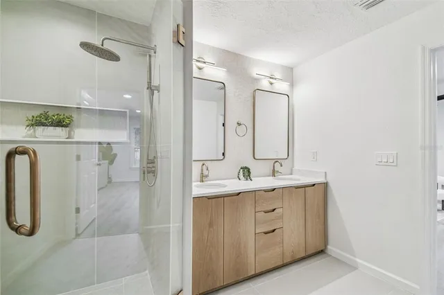 $974,999 | 3320 West Villa Rosa Street, Tampa, FL 33611