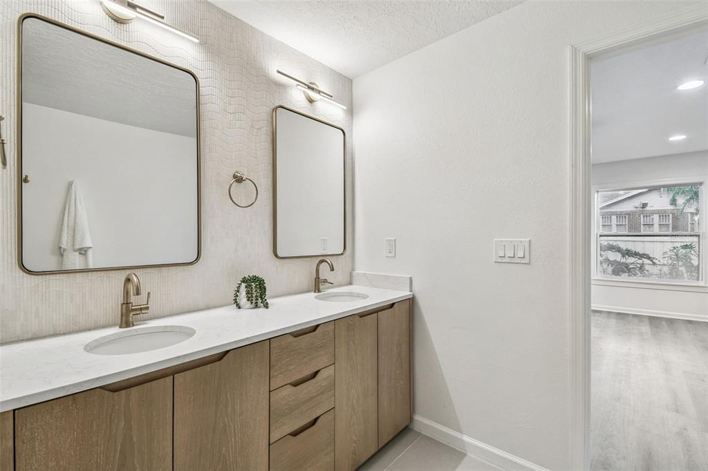 3320 West Villa Rosa Street Tampa, FL 33611 - Photo 39 of 63