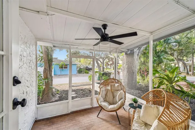 $974,999 | 3320 West Villa Rosa Street, Tampa, FL 33611