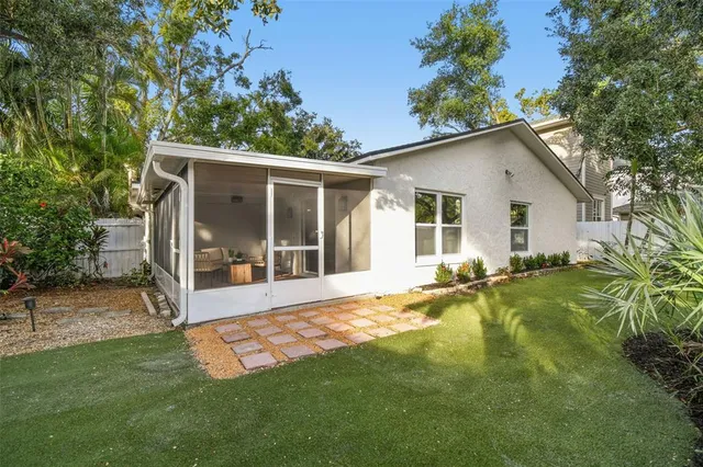 $974,999 | 3320 West Villa Rosa Street, Tampa, FL 33611