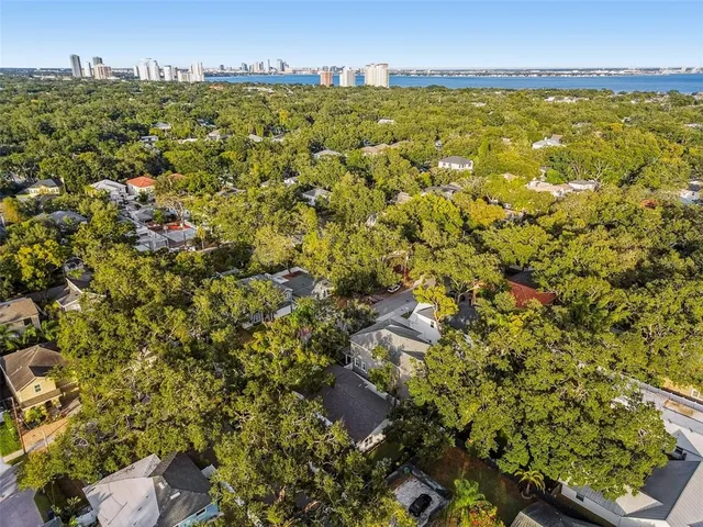 $974,999 | 3320 West Villa Rosa Street, Tampa, FL 33611