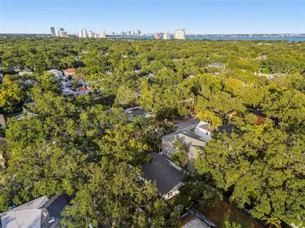 $974,999 | 3320 West Villa Rosa Street, Tampa, FL 33611