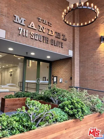 $3,000 | 711 South Olive Street, Unit 409, Los Angeles, CA 90014