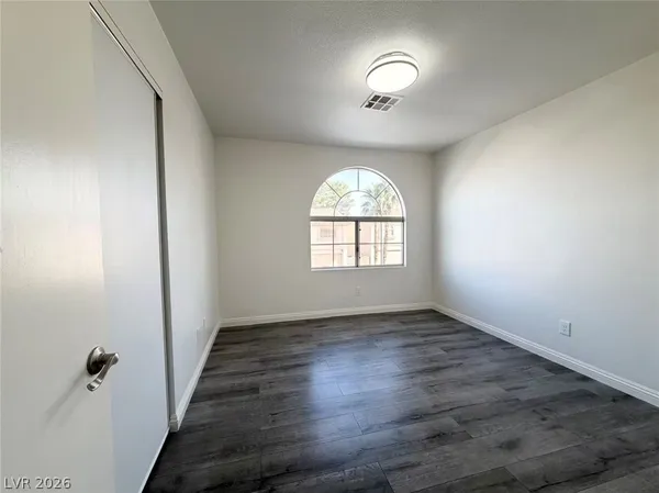 $2,800 | 261 Delfino Way, Henderson, NV 89074