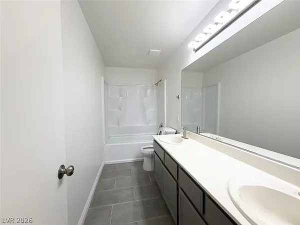 $2,800 | 261 Delfino Way, Henderson, NV 89074