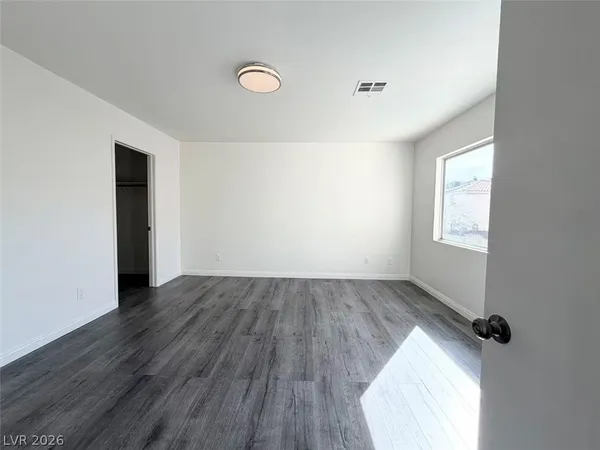 $2,800 | 261 Delfino Way, Henderson, NV 89074