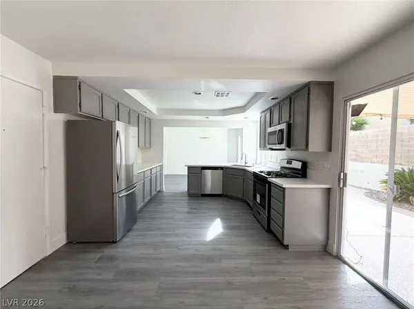 $2,800 | 261 Delfino Way, Henderson, NV 89074