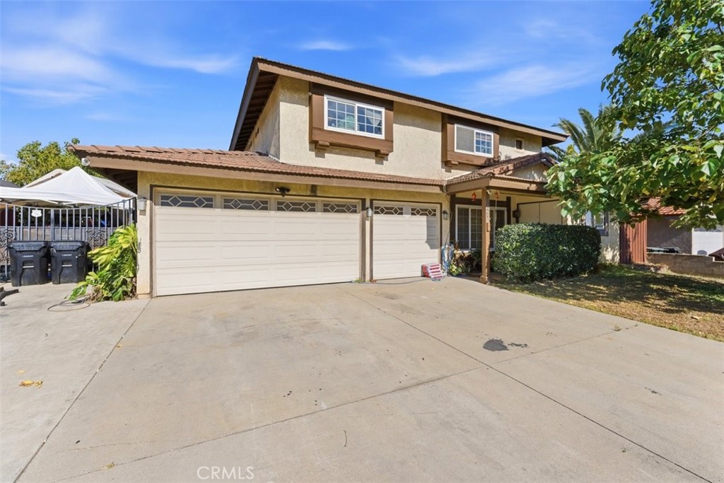847 South Arrowhead Avenue Rialto, CA 92376 - Photo 3 of 30