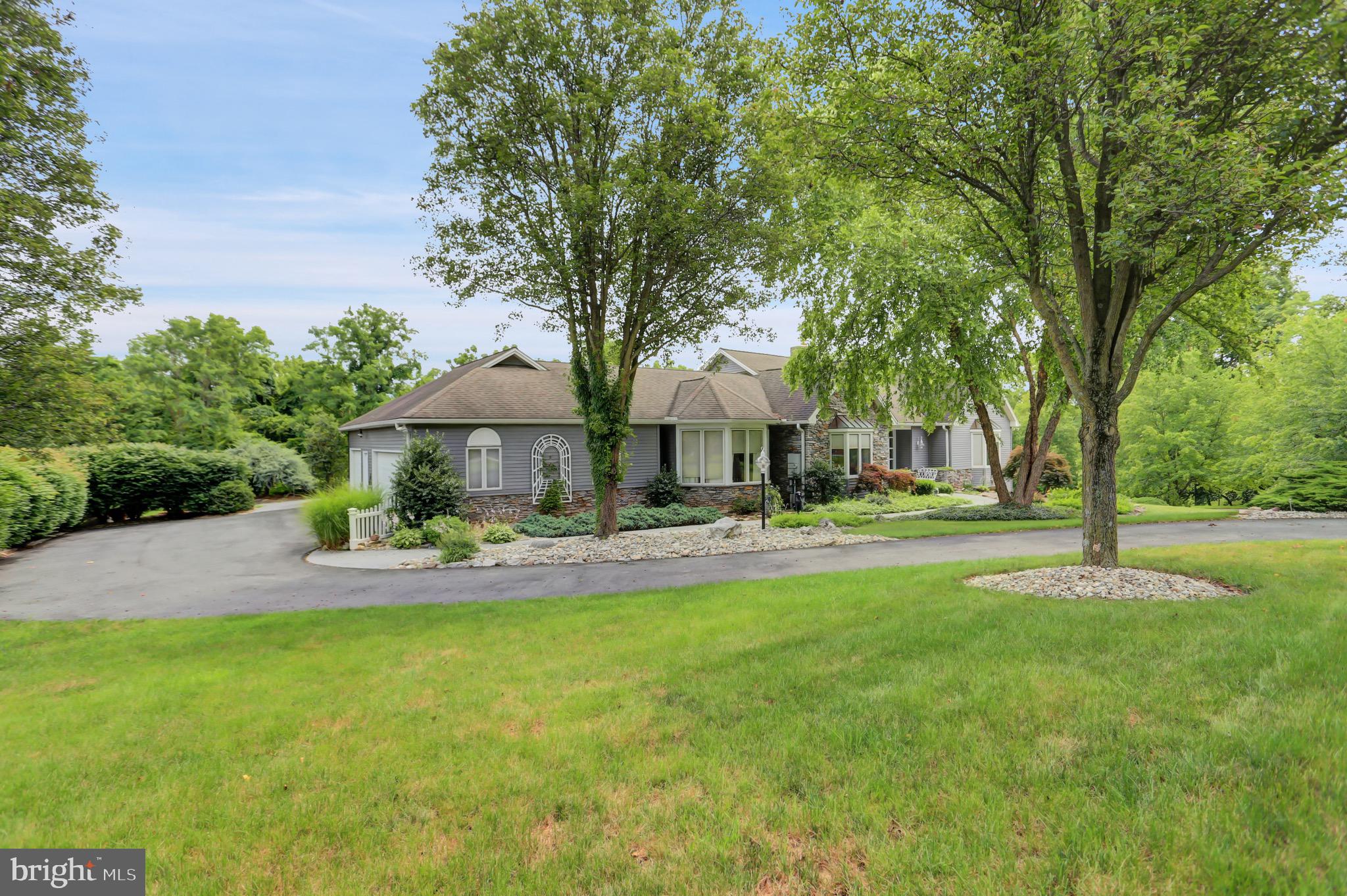 96 Wheatland Road Lewisberry, PA 17339 - Photo 4 of 79 Gallery Image 4