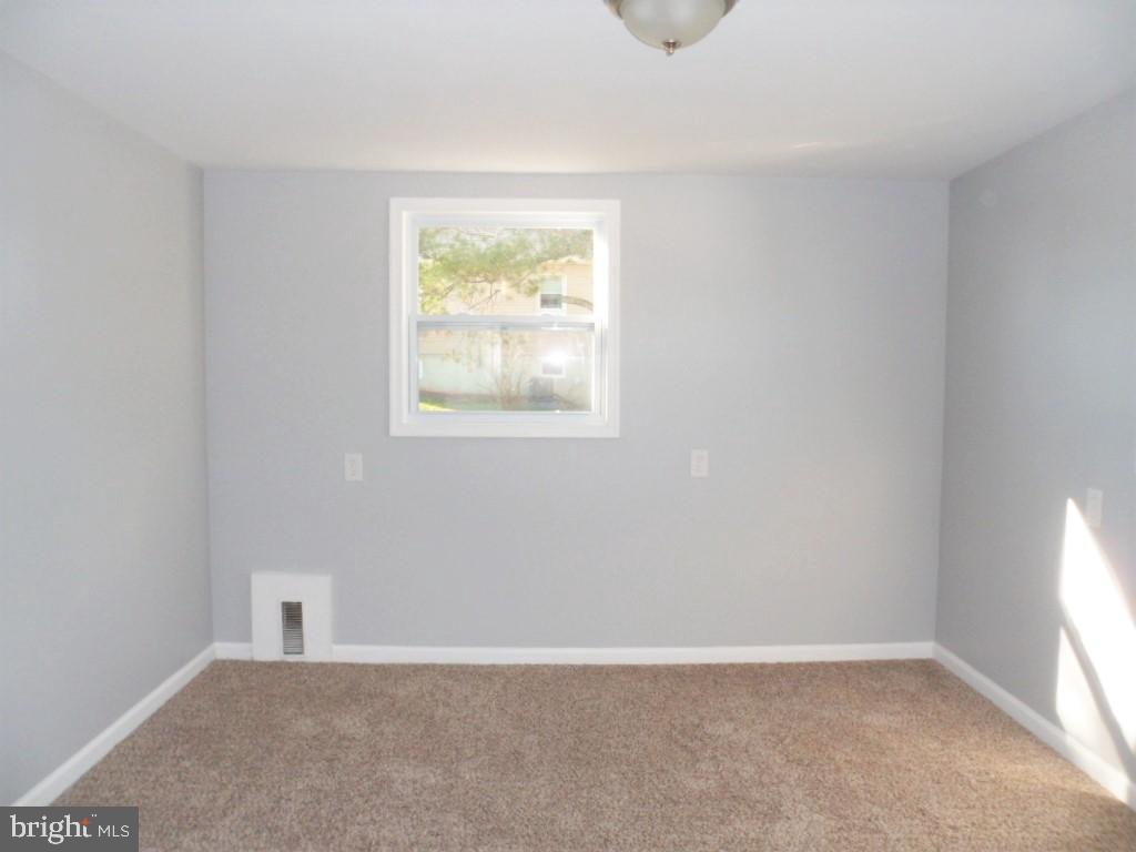 819 Maytown Road Elizabethtown, PA 17022 - Photo 12 of 32 Owner bedroom
