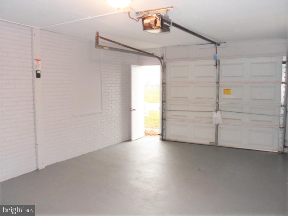 819 Maytown Road Elizabethtown, PA 17022 - Photo 24 of 32 1 car garage