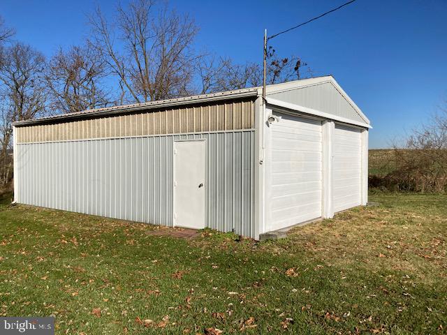 819 Maytown Road Elizabethtown, PA 17022 - Photo 29 of 32