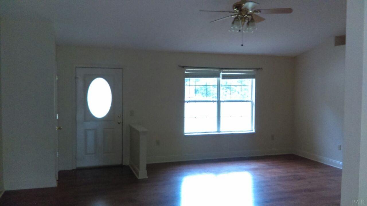 4637 Van Horn Road Milton, FL 32583 - Photo 6 of 16 Gallery Image 6