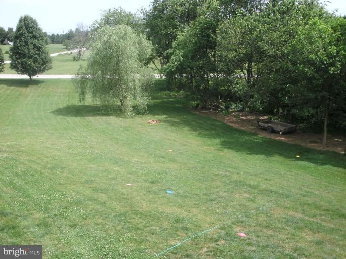 2640 Leslie Road Mount Airy, MD 21771 - Photo 5 of 16 Side Yard