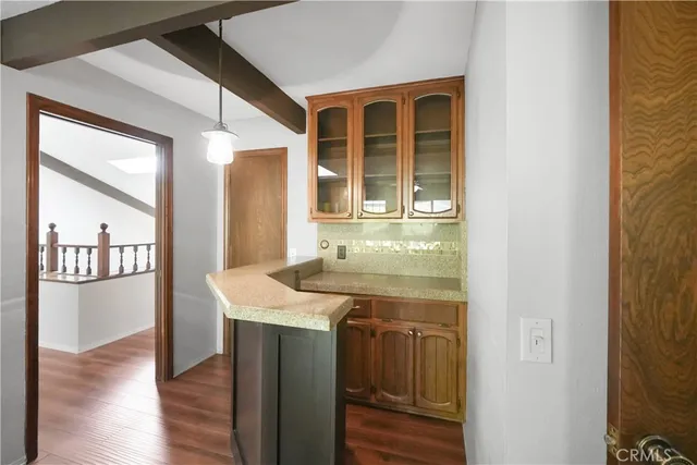 a view of utility room