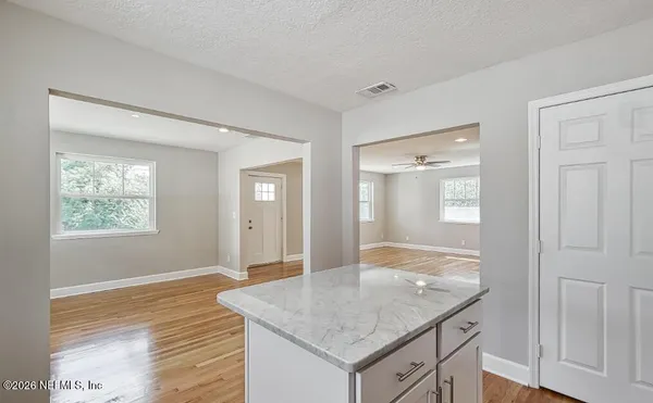 $3,000 | 2819 Oak Street, Jacksonville, FL 32205