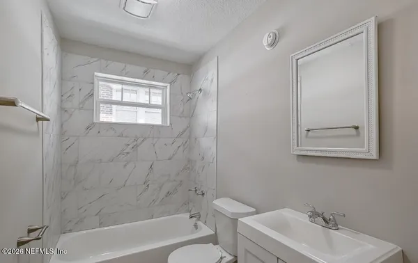 $3,000 | 2819 Oak Street, Jacksonville, FL 32205