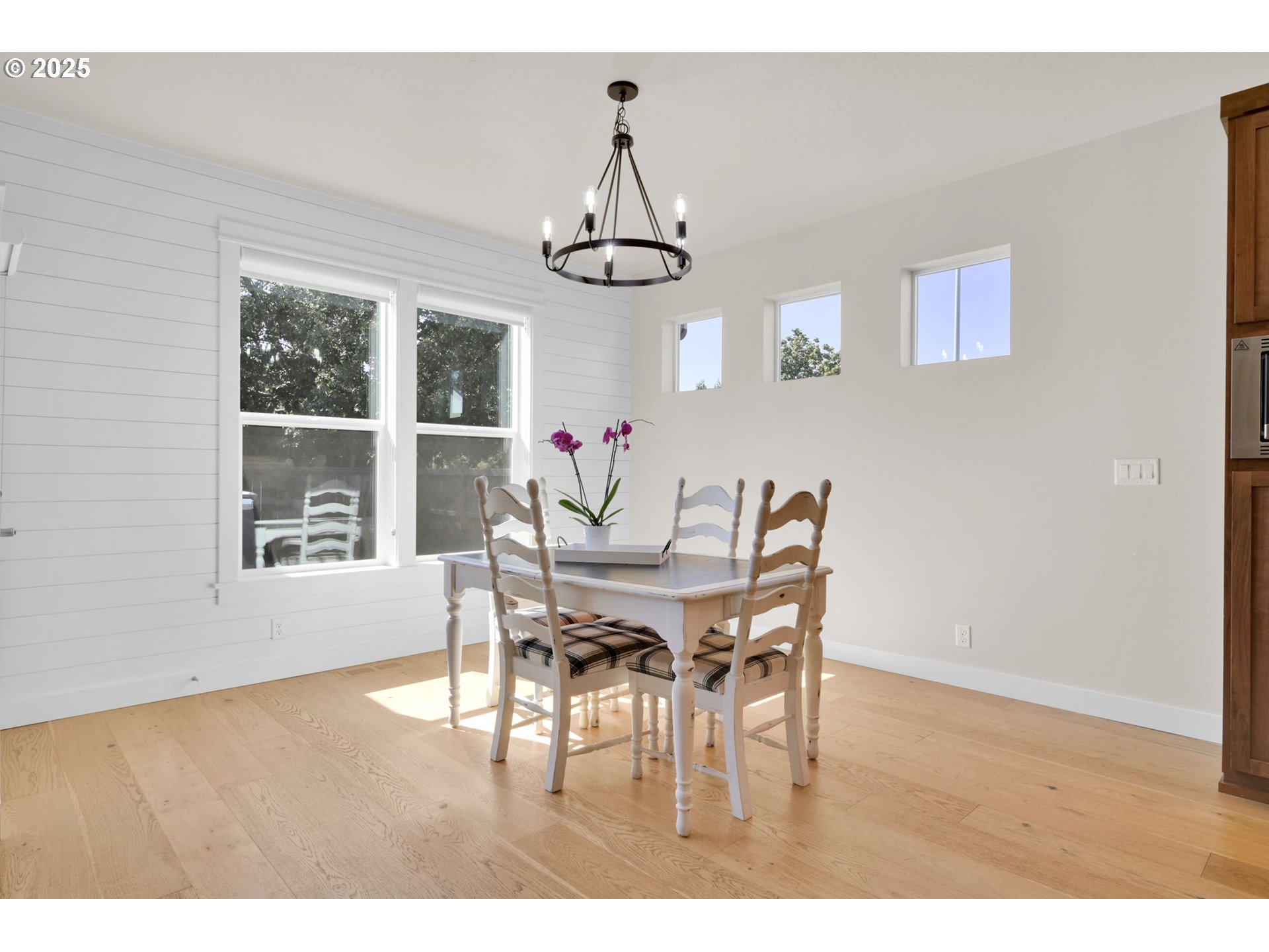 1004 South 46th Street Springfield, OR 97478 - Photo 14 of 34 a view of a dining room with furniture window and outside view