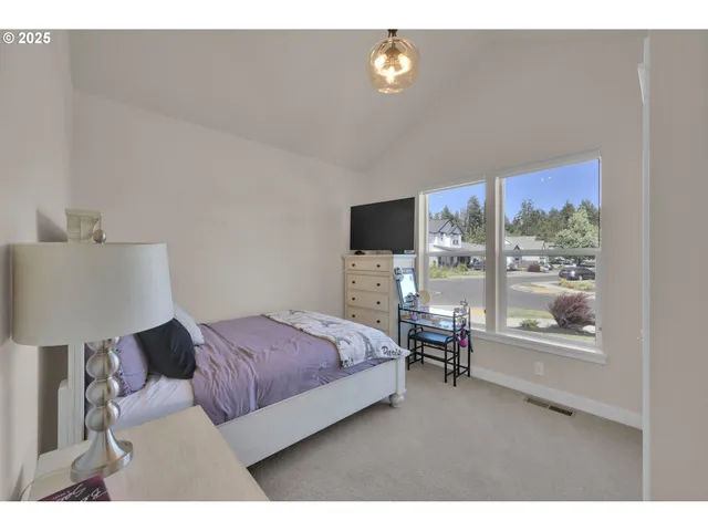 $575,000 | 1004 South 46th Street, Springfield, OR 97478