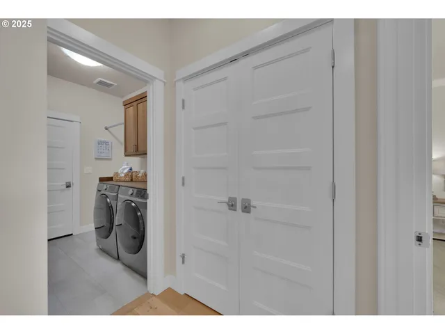 $575,000 | 1004 South 46th Street, Springfield, OR 97478