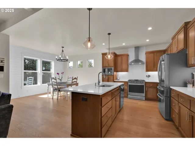 $575,000 | 1004 South 46th Street, Springfield, OR 97478