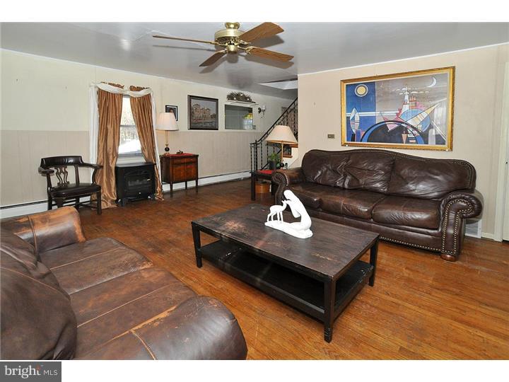 1219 Bruce Road Oreland, PA 19075 - Photo 6 of 22 Gallery Image 6