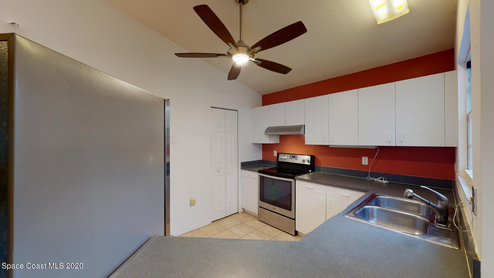 322 Myrtlewood Road Melbourne, FL 32940 - Photo 12 of 40 322-Myrtlewood-Rd-01182021_182940