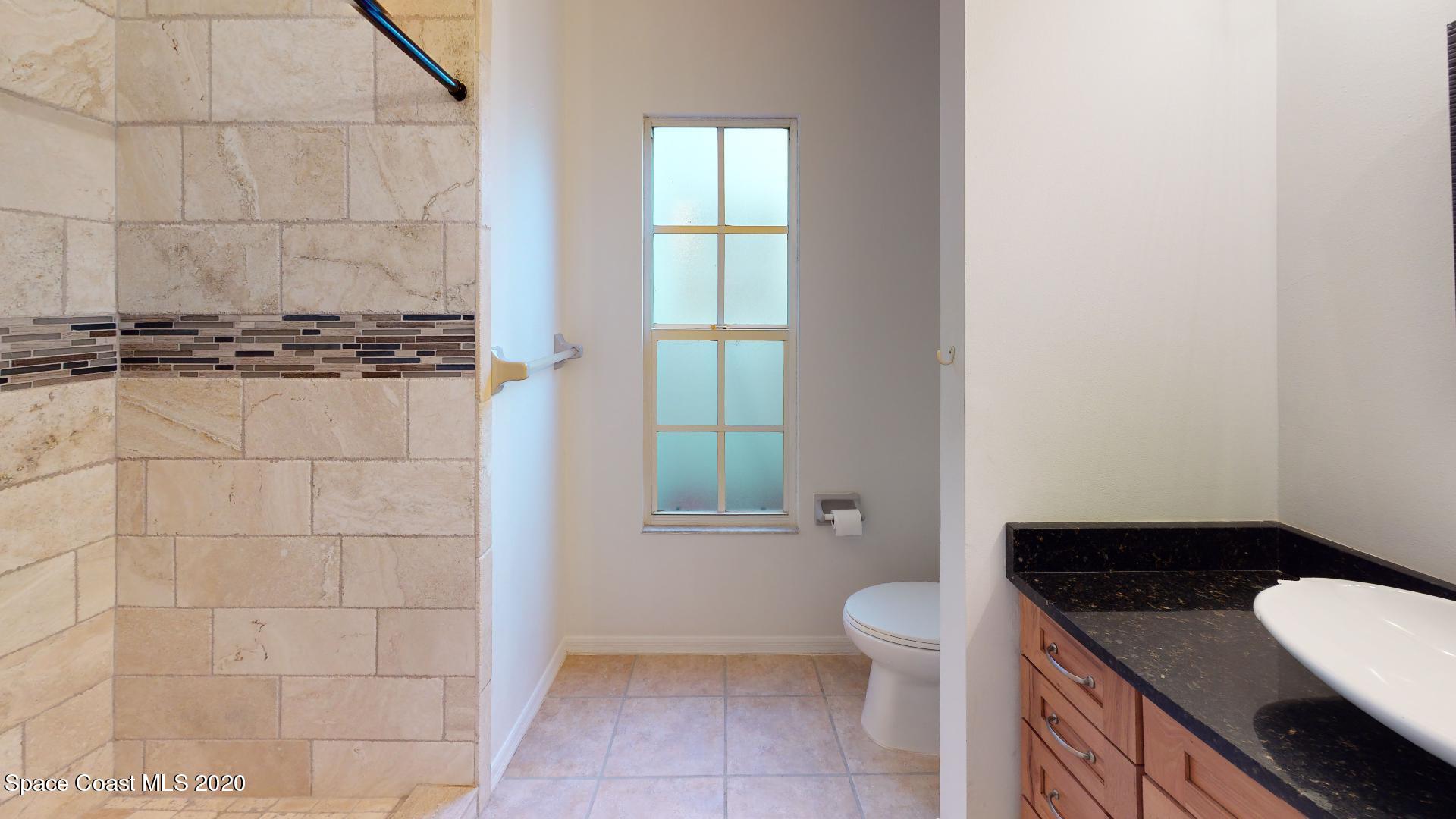 322 Myrtlewood Road Melbourne, FL 32940 - Photo 24 of 40 322-Myrtlewood-Rd-Bathroom