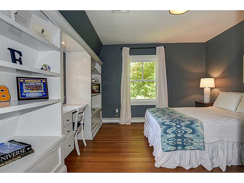 50 Alfred Drowne Road Barrington, RI 02806 - Photo 20 of 23 Bedroom.