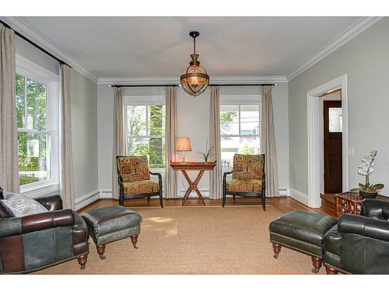 50 Alfred Drowne Road Barrington, RI 02806 - Photo 8 of 23 Living Room.