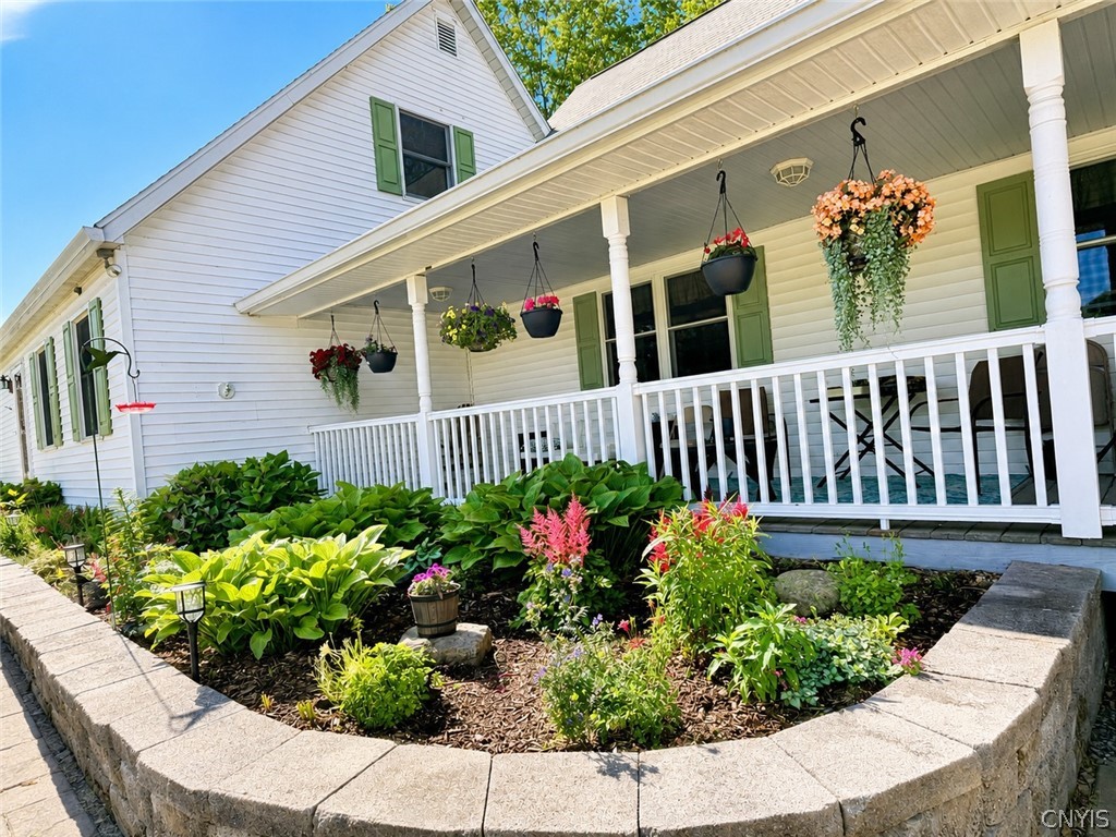 373 Luce Road Lansing, NY 13073 - Photo 4 of 35