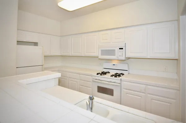 $2,750 | 10840 Scripps Ranch Boulevard, Unit 206, San Diego, CA 92131