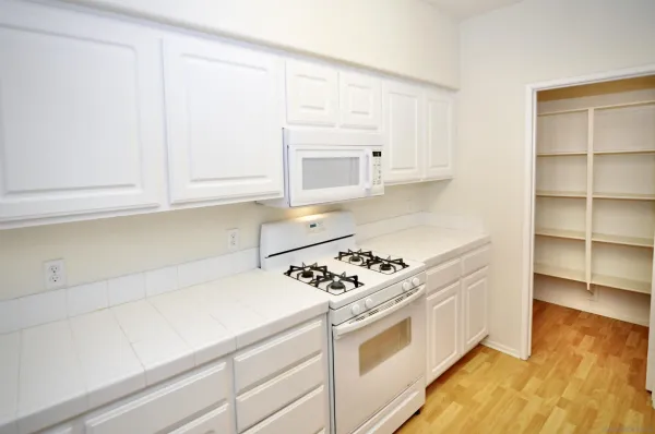 $2,750 | 10840 Scripps Ranch Boulevard, Unit 206, San Diego, CA 92131